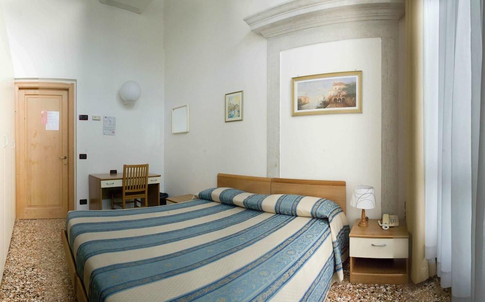 Casa Sant'Andrea Bed & Breakfast Venice Exterior photo