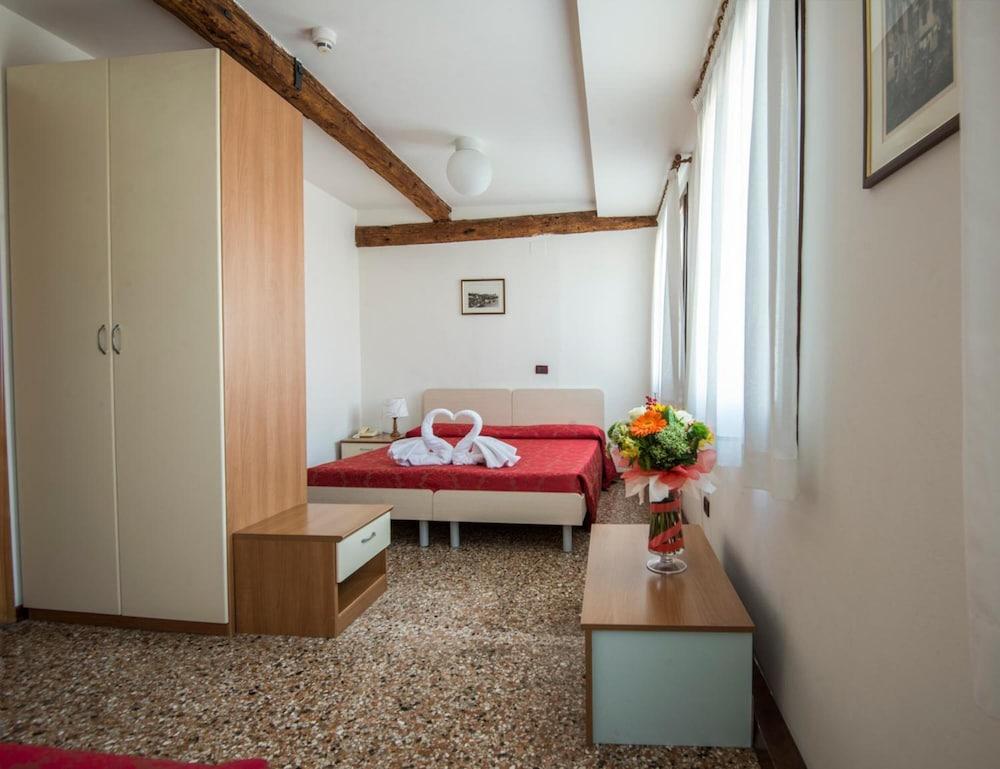 Casa Sant'Andrea Bed & Breakfast Venice Exterior photo