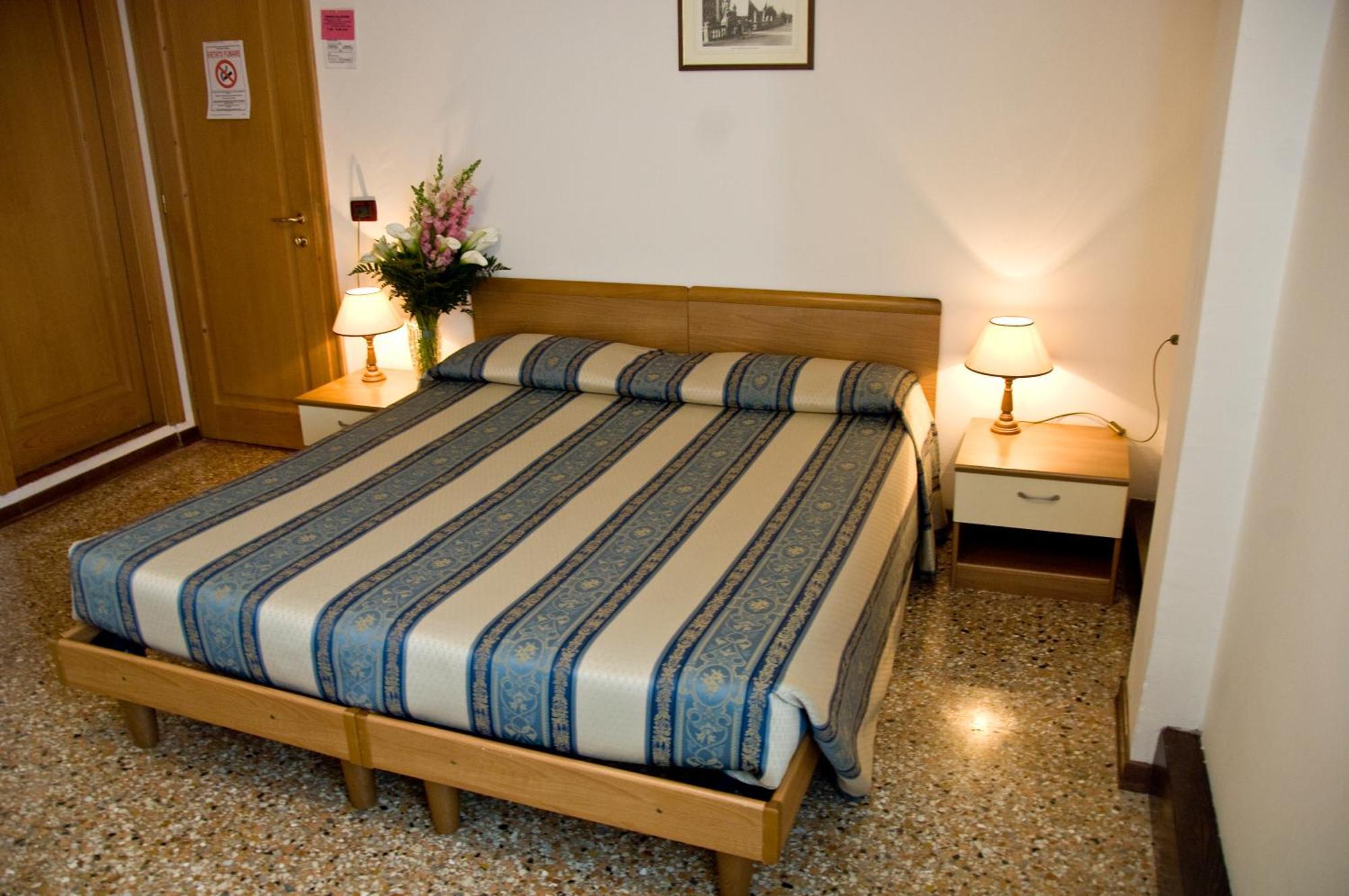 Casa Sant'Andrea Bed & Breakfast Venice Exterior photo