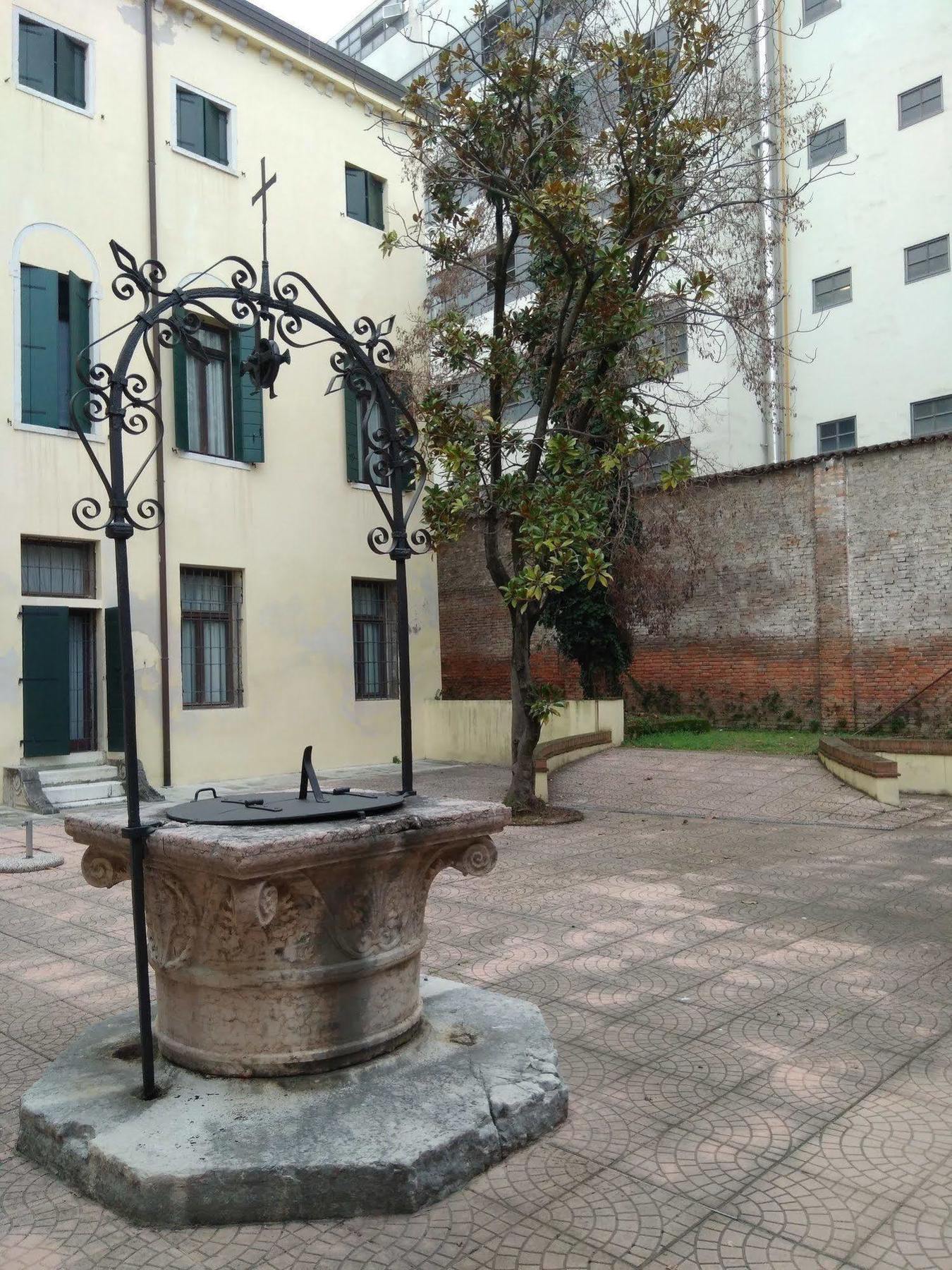 Casa Sant'Andrea Bed & Breakfast Venice Exterior photo